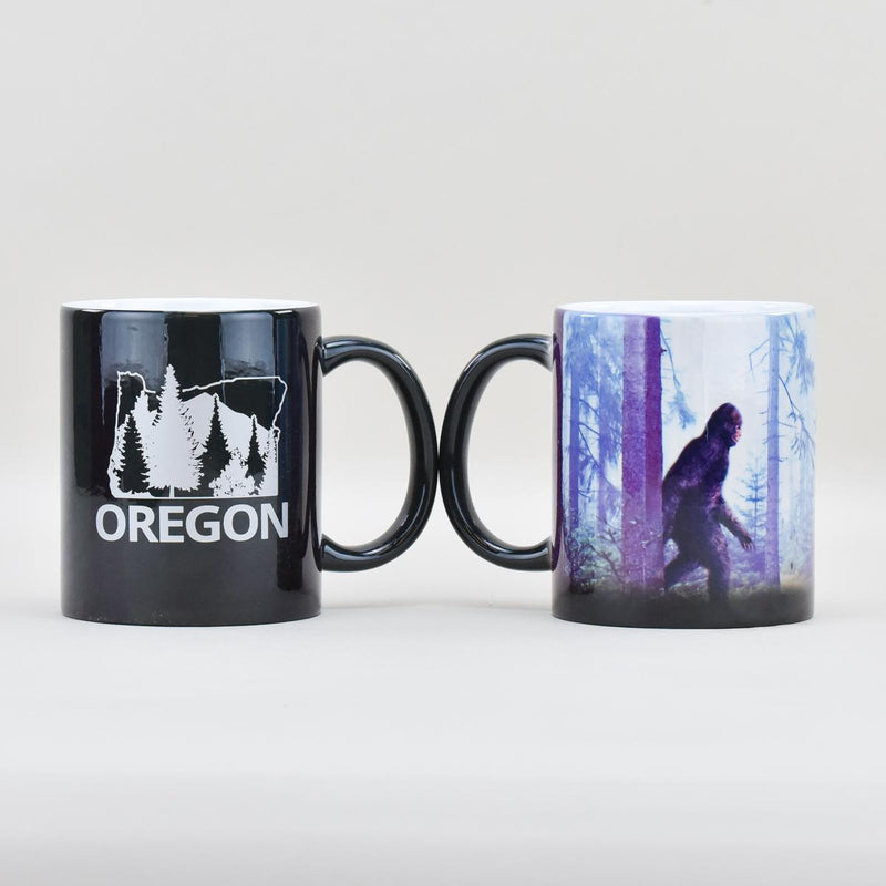 Load image into Gallery viewer, Color Changing Oregon Sasquatch Mug color change demo photo
