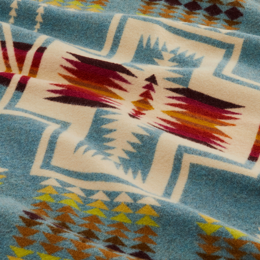 Pendleton Shale Harding Jacquard Wool Blanket Twin Detail