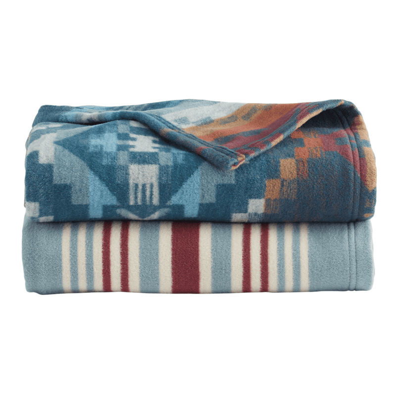 Load image into Gallery viewer, Pendleton Carico Lake Throw Blanket Gift Pack Folded
