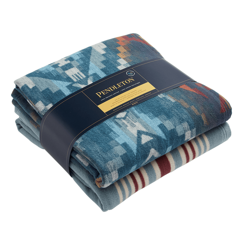 Load image into Gallery viewer, Pendleton Carico Lake Throw Blanket Gift Pack
