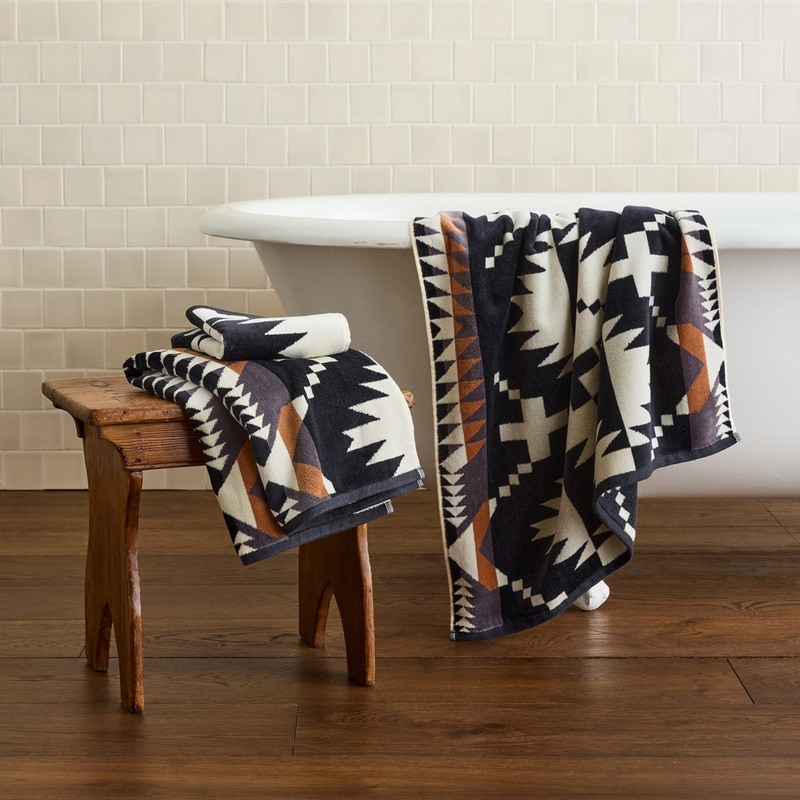 Load image into Gallery viewer, Pendleton Spider Rock Towel Set, 3pc.
