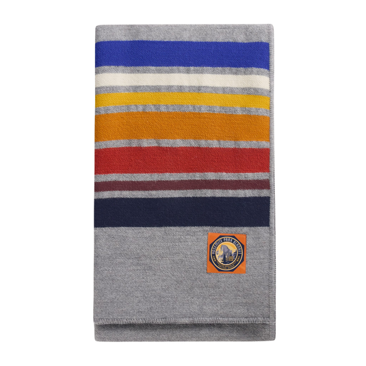 Pendleton Yosemite Grey National Park Throw with Leather Carrier