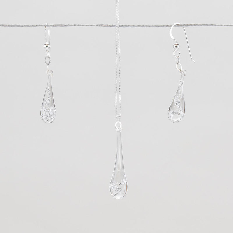 Load image into Gallery viewer, Oregon Sand Raindrop Necklace
