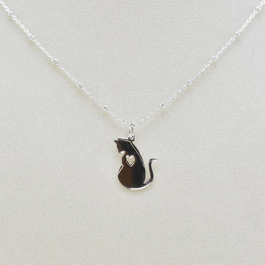 Elizabeth Jewelry Cat with Heart Necklace