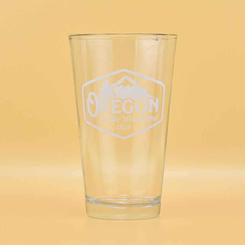 Load image into Gallery viewer, Oregon Pacific Wonderland Pint Glass
