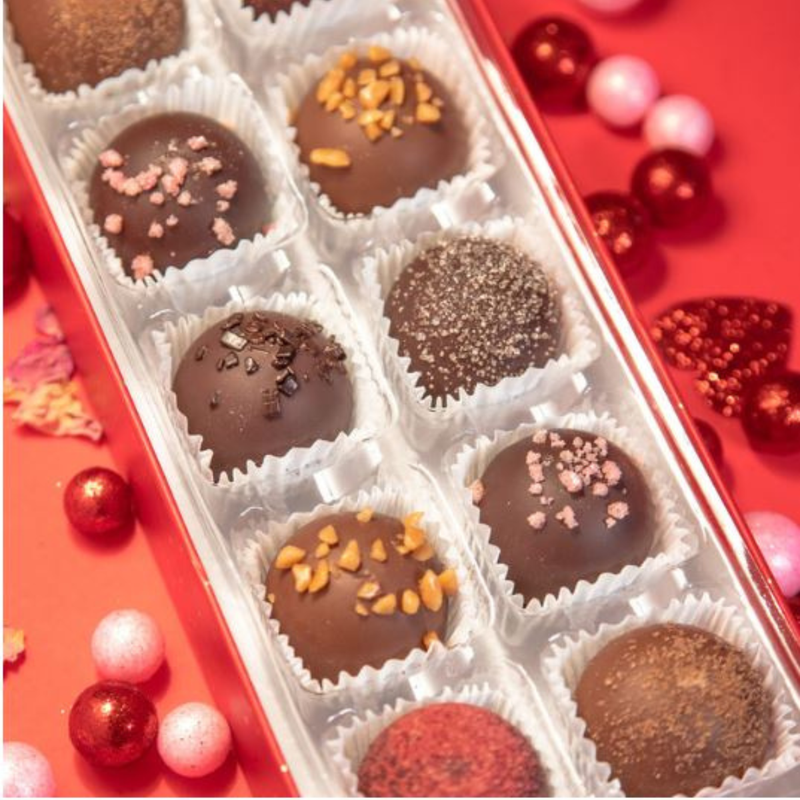 Load image into Gallery viewer, Moonstruck Love in a Box Truffle Collection, 10pc.
