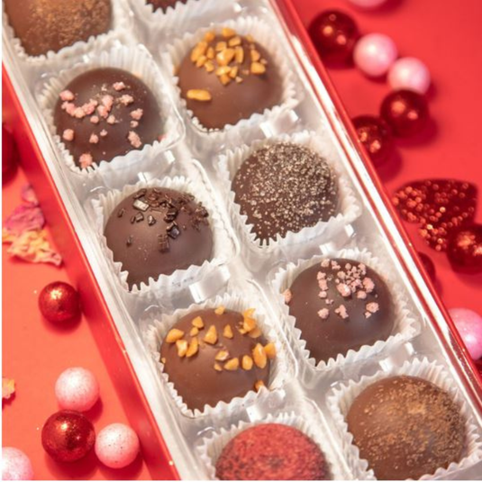 Moonstruck Love in a Box Truffle Collection, 10pc.