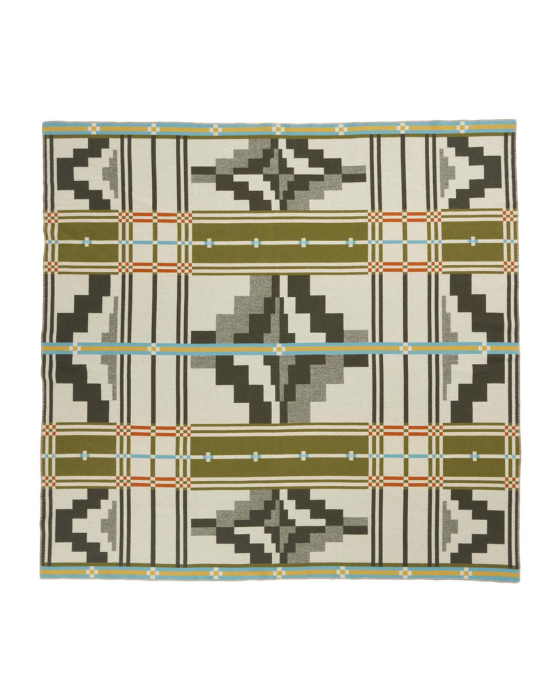 Load image into Gallery viewer, Pendleton Seven Springs Robe Wool Blanket, Twin
