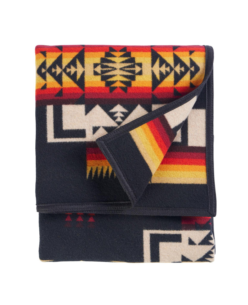 Load image into Gallery viewer, Pendleton Chief Joseph Black Wool Blanket, Twin

