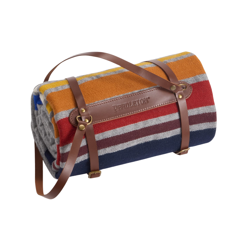 Load image into Gallery viewer, Pendleton Yosemite Grey National Park Throw with Leather Carrier
