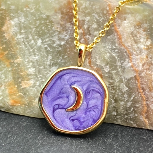 Load image into Gallery viewer, Moon On Purple Disk Necklace
