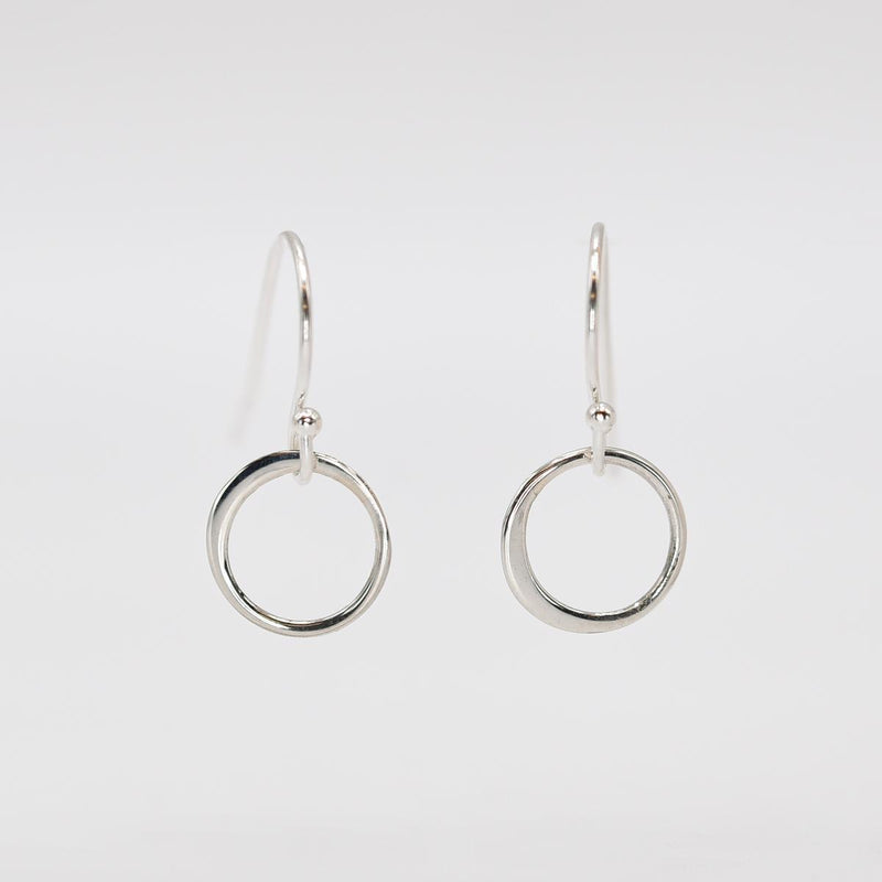 Load image into Gallery viewer, Silver Circle Small Dangle Earrings

