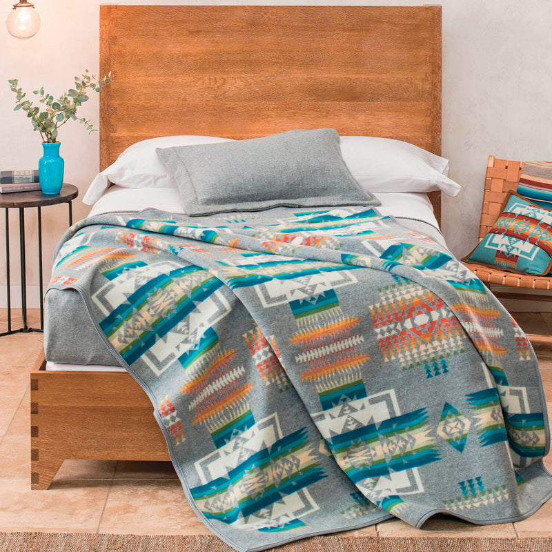 Load image into Gallery viewer, Pendleton Chief Joseph Grey Wool Blanket Queen Lifestyle 
