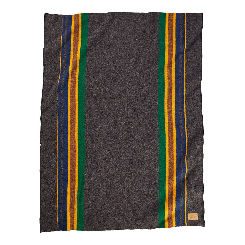 Load image into Gallery viewer, Pendleton Yakima Camp Oxford Wool Blanket, Throw
