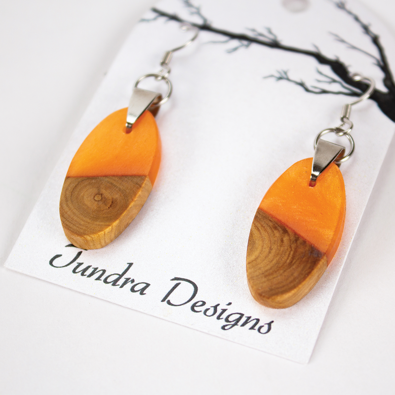 Load image into Gallery viewer, Tundra Designs Orange Sprue Earrings
