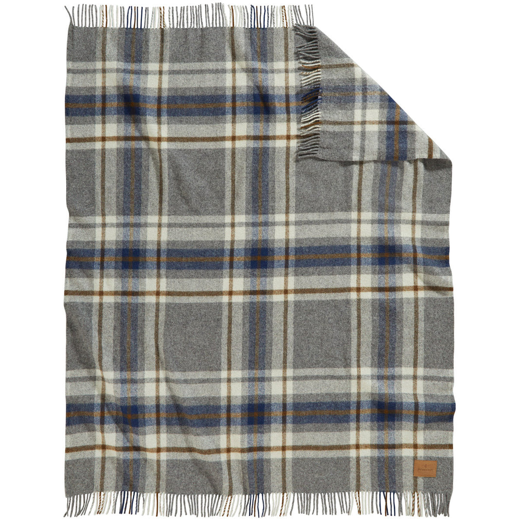 Pendleton Throw Robe Pendleton Motor Robe Raleigh Plaid Throw with Leather Carrier | Made In ...